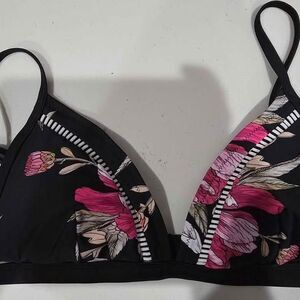 Cupshe Super cute Bikini top